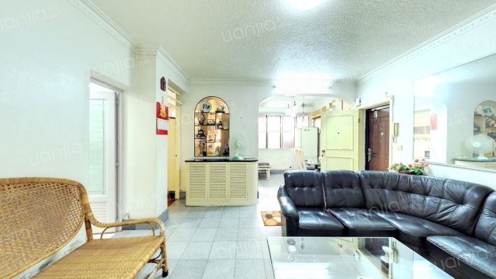 金龙新村二手房实景图