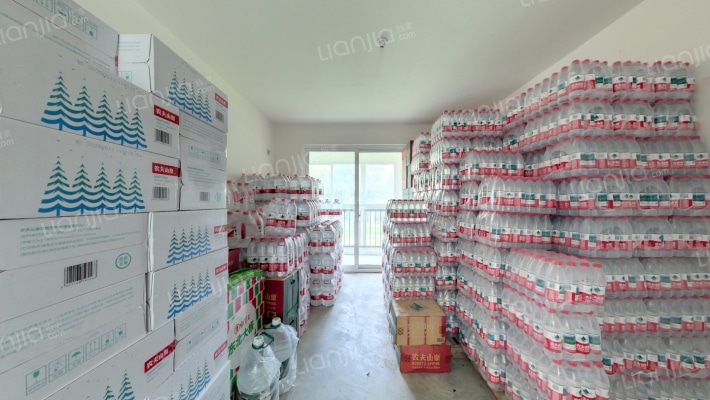 南行达苑二手房实景图