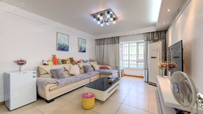 宏图上福园南园二手房实景图