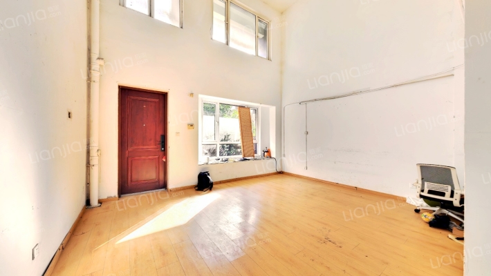 佘山珑原二手房实景图