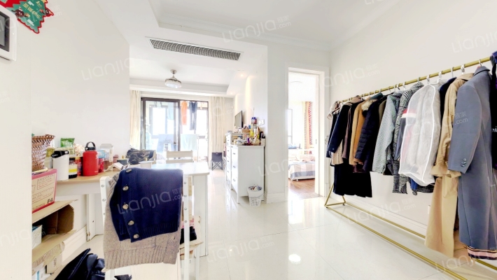 新华联奥莱悦府二手房实景图