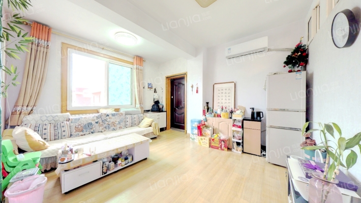 泽惠贸易中心二手房实景图