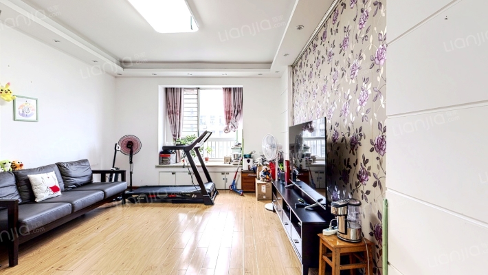 青城华庭二手房实景图