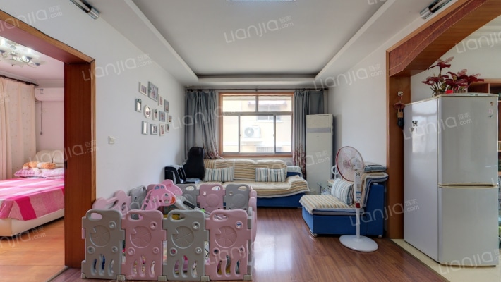 金发公寓二手房实景图