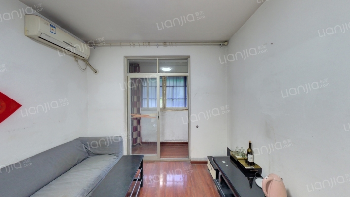 新雅中街32号二手房实景图