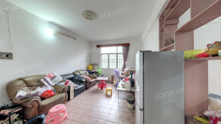 香湾雅苑二手房实景图