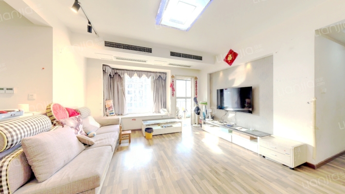 东山国际新城H区一期二手房实景图