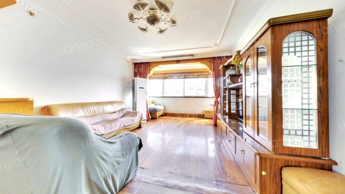 章浜新村二手房实景图