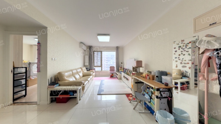 大西洋新城E区二手房实景图