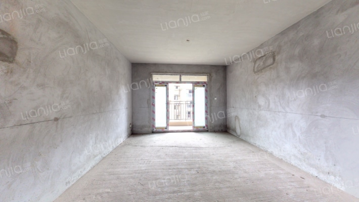 和威山千院二手房实景图