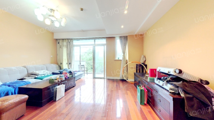 云间绿大地二手房实景图