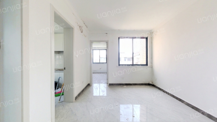 晒谷场二手房实景图