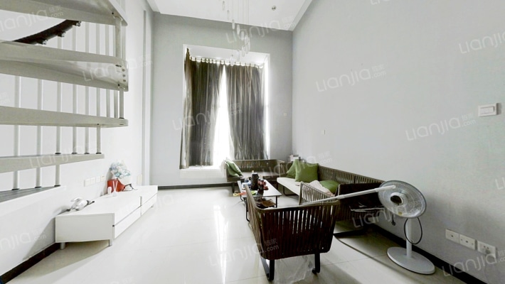 未来世界花园二手房实景图