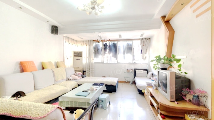 圣沣8.9号温馨家园二手房实景图