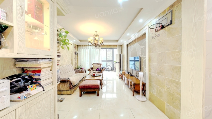 碧海蓝天东区二手房实景图