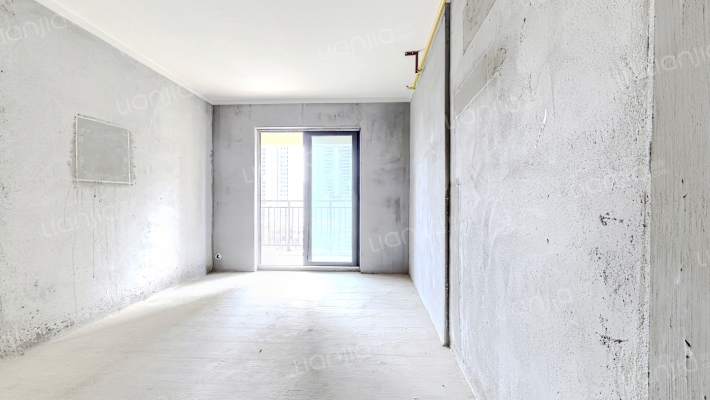 金色港湾君临水岸二手房实景图