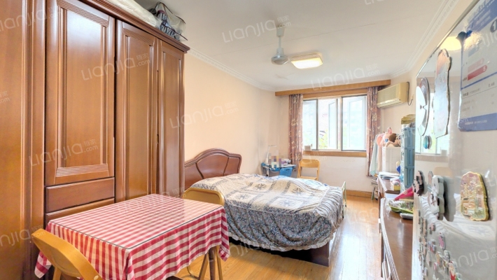 海防村二手房实景图