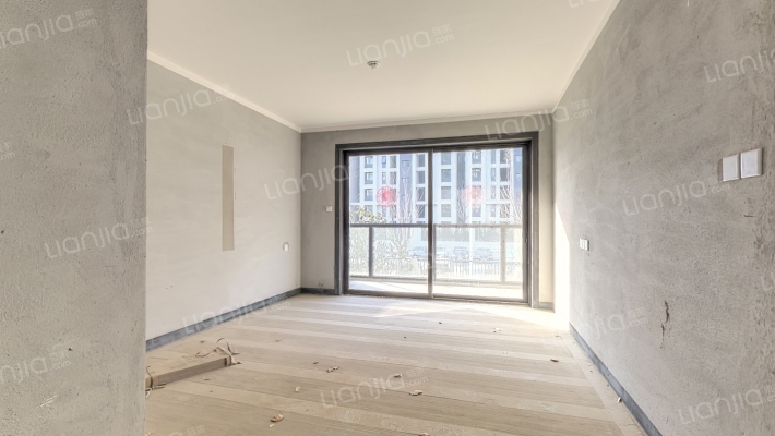 兴港永威·观樾二手房实景图