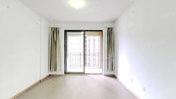 保利东郡律园二手房实景图