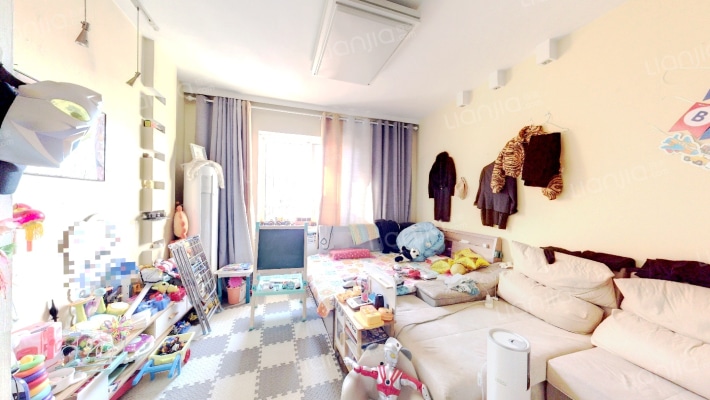 靖辰南里二手房实景图
