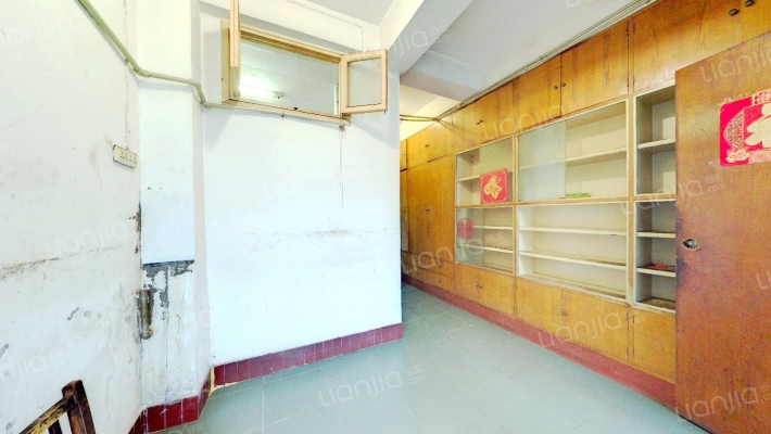 营房后街18号二手房实景图