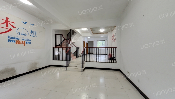 绿地上河院二手房实景图