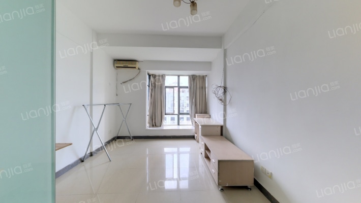 领尚时代二手房实景图