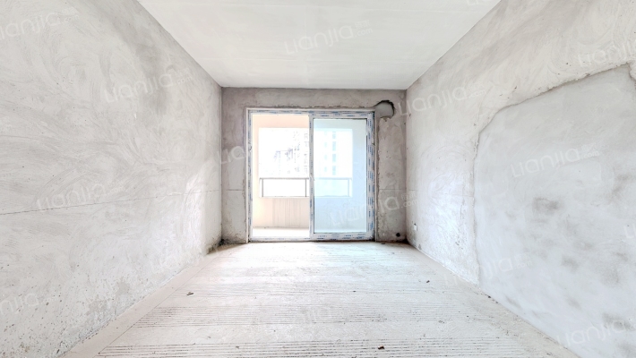 新鸥鹏拉菲公馆D区二手房实景图