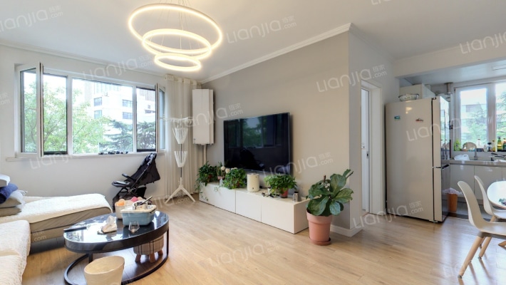 鲁润静园二手房实景图