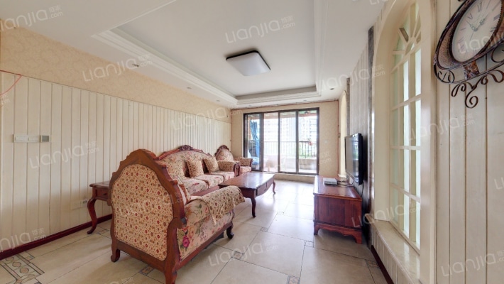 保利国宾上院二手房实景图