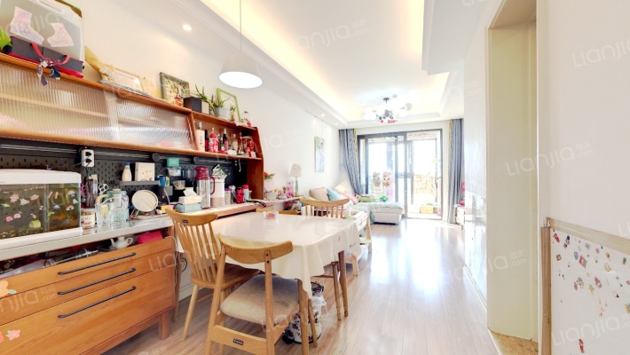 旭江华庭二手房实景图