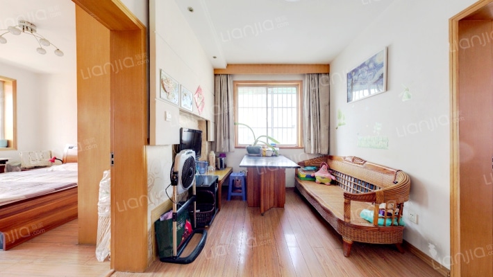 文二新村二手房实景图
