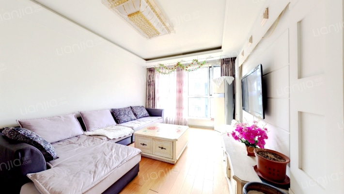 鼎盛佳苑二手房实景图