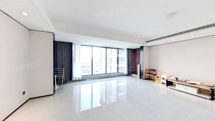 中海云锦西区二手房实景图