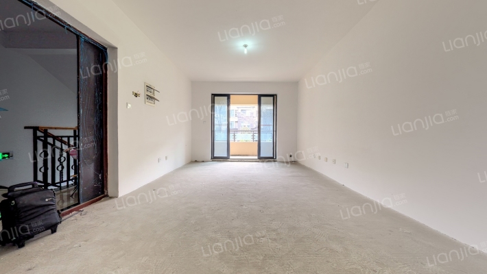 昂世半山观邸二手房实景图