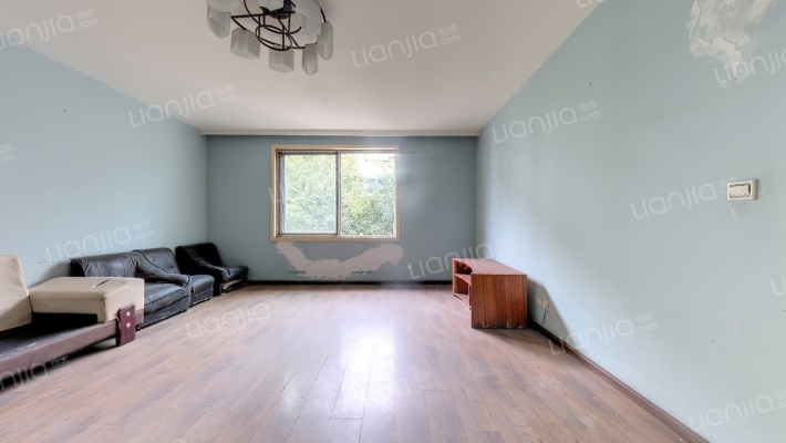 地税局家属区院落二手房实景图