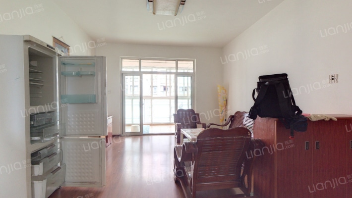 青城24院二手房实景图