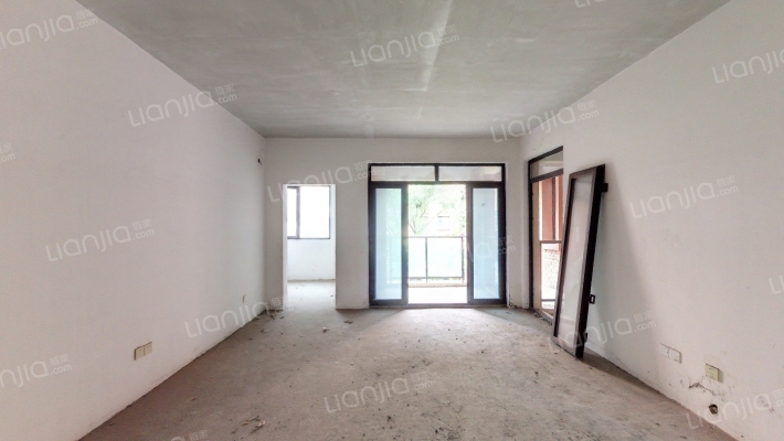 康田栖樾南区二手房实景图