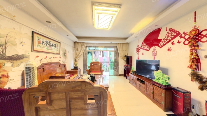 金碧华庭二手房实景图