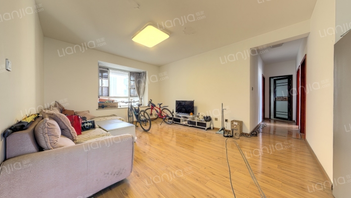 五彩城二手房实景图