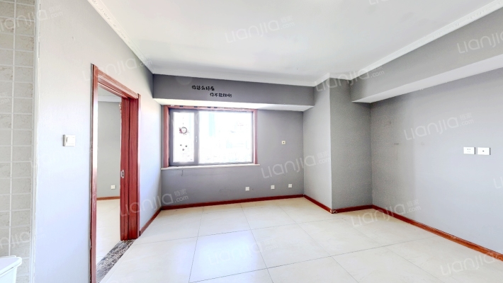 晶采大厦二手房实景图