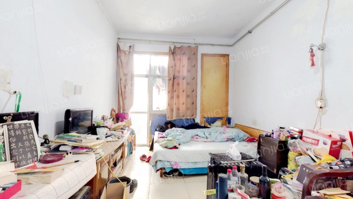 伏牛路121号二手房实景图