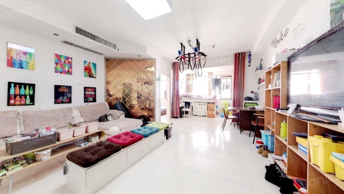 银座晶都国际二手房实景图