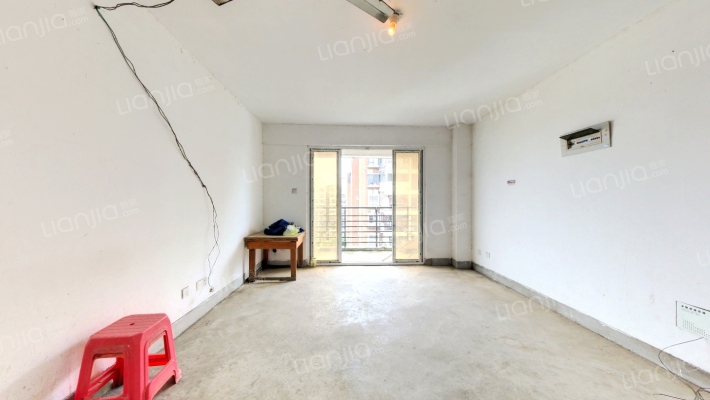 建平花园二手房实景图