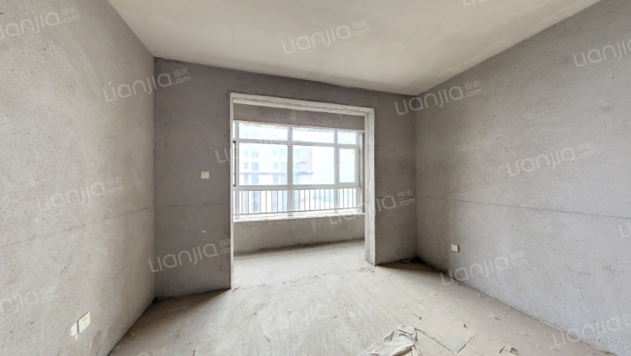 春天里二手房实景图