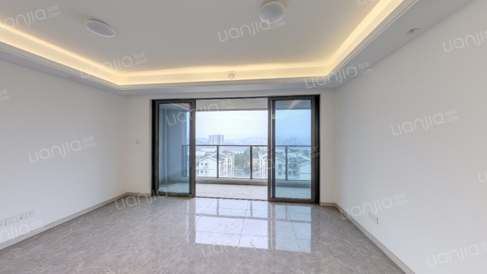 融创云翠二手房实景图