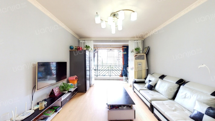 水岸格林二手房实景图