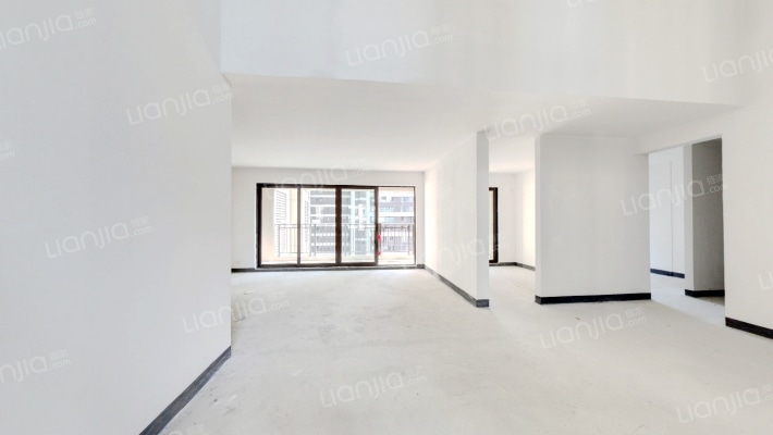 建发央著二手房实景图