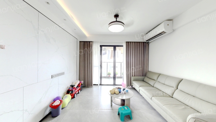 华侨城云麓台二期二手房实景图