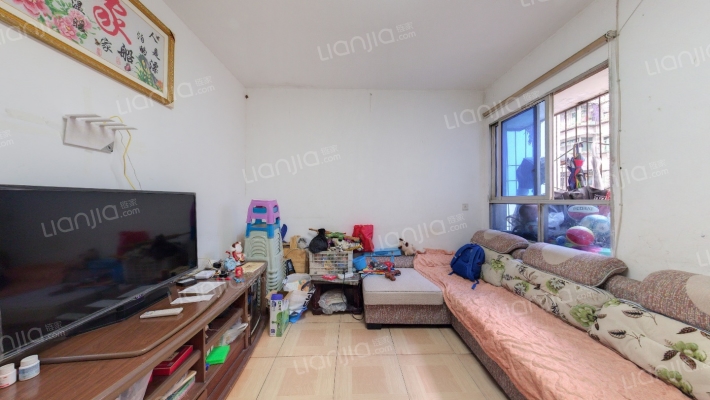 无名地小区二手房实景图